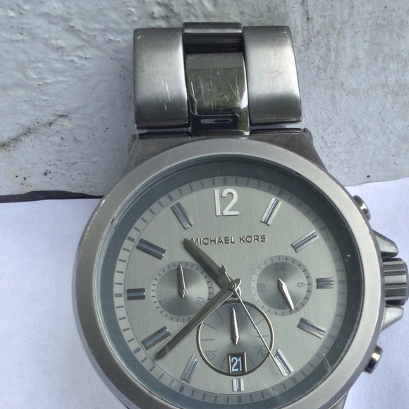 Michael Kors Dylan Chronograph  Men’s Watch - Picture 3 of 4